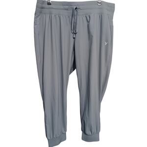 Old Navy Active Womens 1X Polyester Capris Active Gray Silky Feel